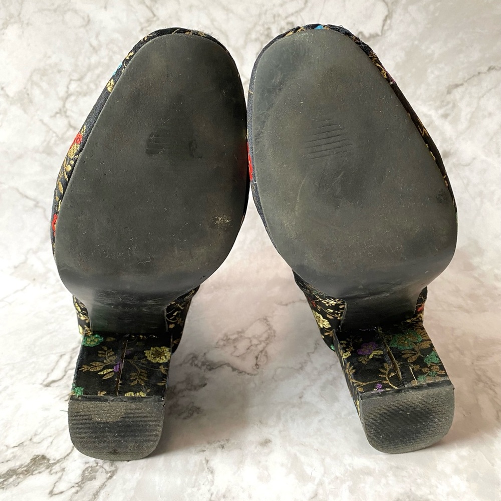 Boots - Picture 4 of 4